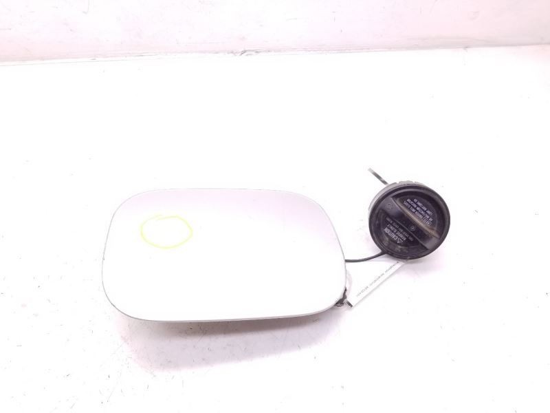 2004 LEXUS LS430 FUEL FILLER DOOR