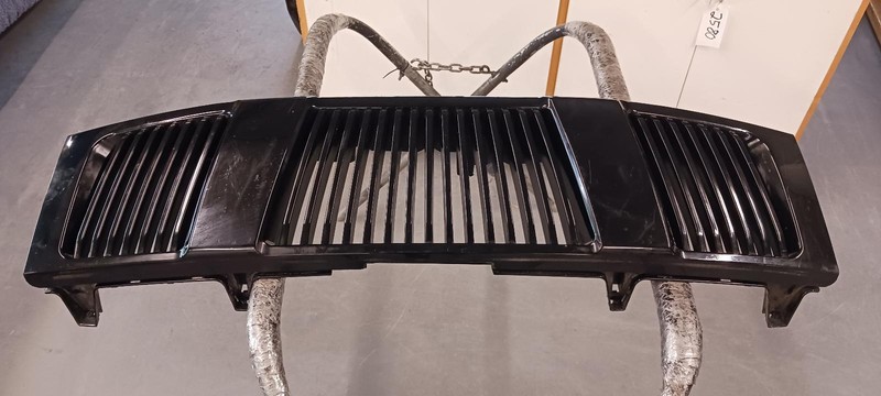 04-'07 NISSAN TITAN Grille OEM Grade B Condition Paint Code G10