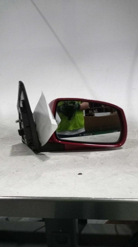 2013 Hyundai Tucson Right Door Mirror Red OEM 86000 Miles - Used