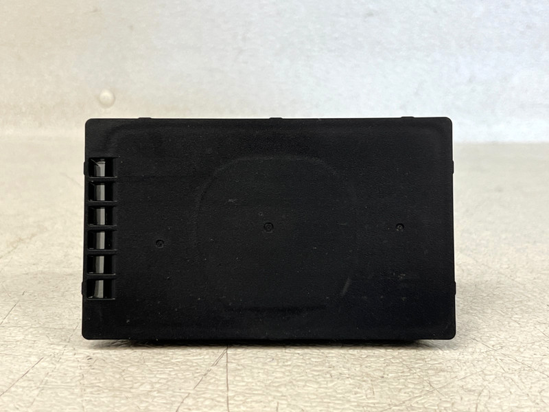 ⭐21-25 HYUNDAI ELANTRA CENTER CONSOLE PHONE WIRELESS CHARGER MODULE OEM LOT2733