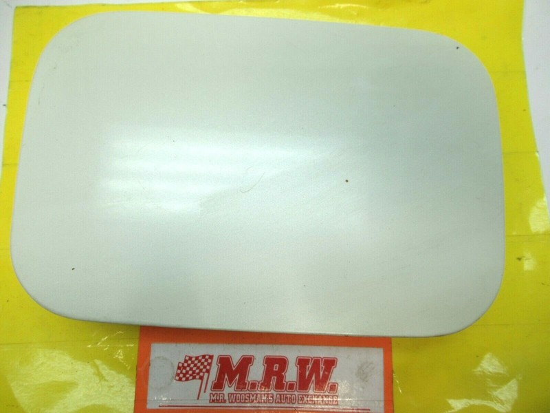 GAS TANK DOOR FUEL FILLER LID CAP COVER for 03 04 05 06 INFINITI G35 IVORY WHITE