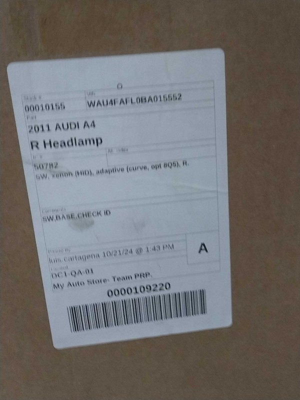 2011 Audi A4 Right Headlight Assembly OEM 463506 Used 102K Miles