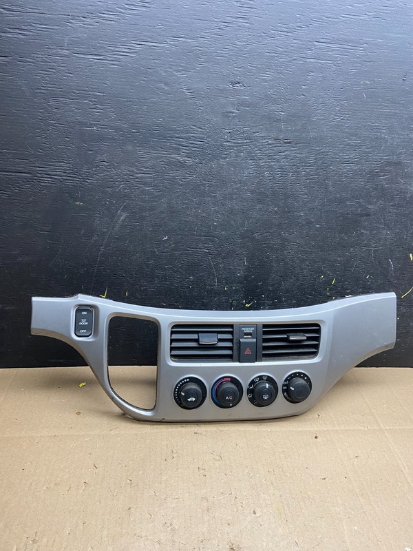 2005 to 2010 Honda Odyssey Radio Climate Control Dash Trim Bezel T9369 DG