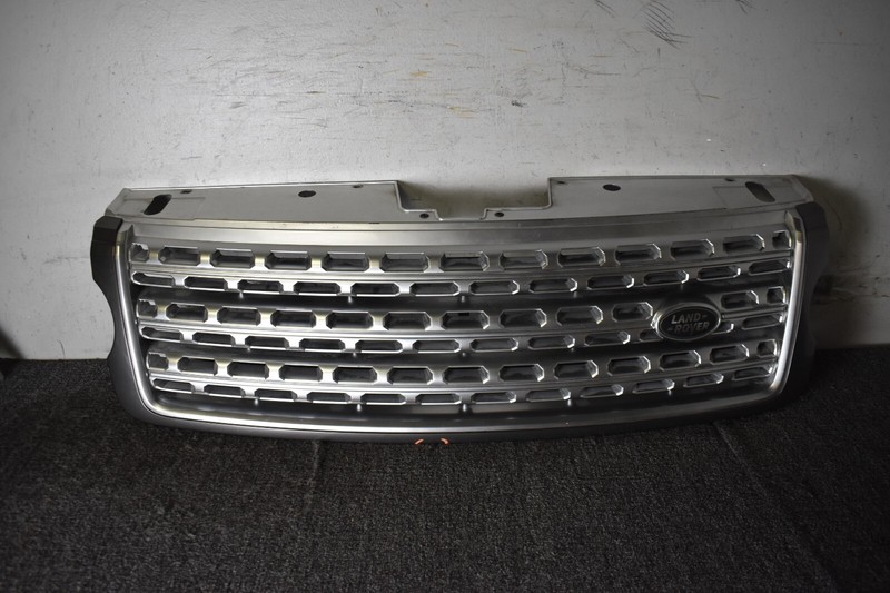 2014 2015 2016Land Rover Range Rover Upper Grille Grill HSE GK52-8200-AA OEM