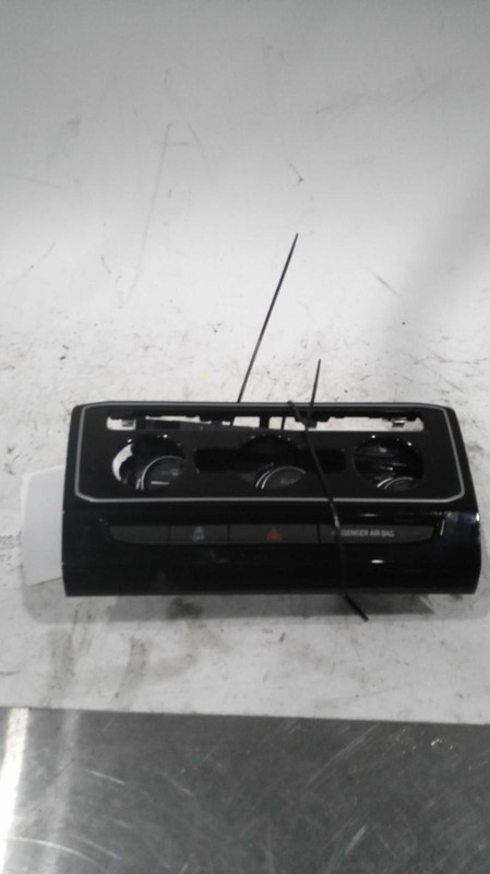 Used A/C Selector Switch fits: 2021 Volkswagen Atlas automatic temperature contr