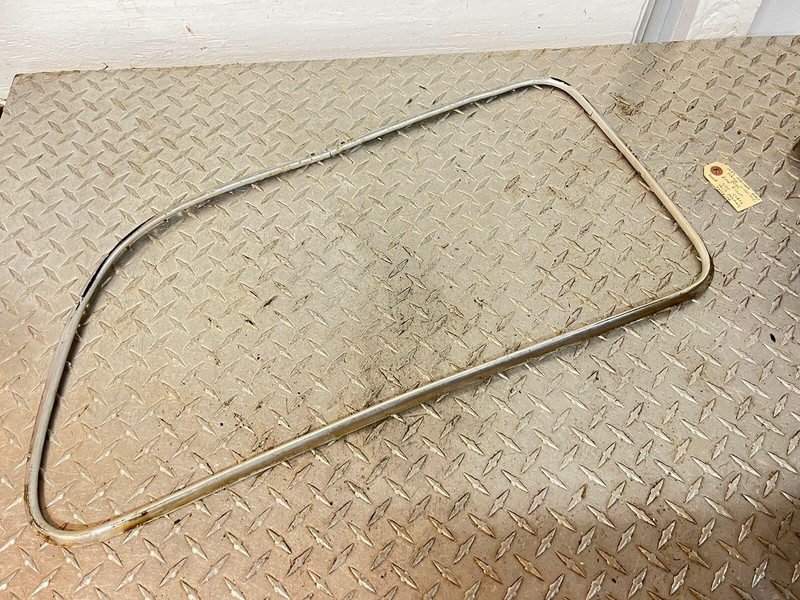 53 Mercedes Ponton W120 W121 180d Rear Right Side Door Glass Trim Molding