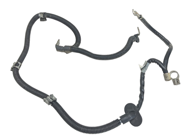 2003 2004 Mercedes w203 C240 2.6L Battery Alternator Cable Wire Terminal
