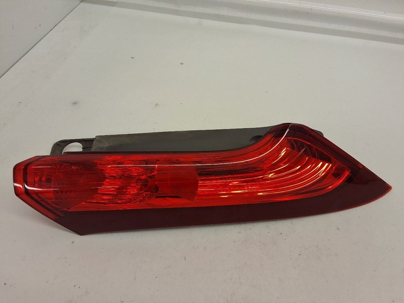 Passenger Right Tail Light Upper Fits 15-16 CR-V 3356201