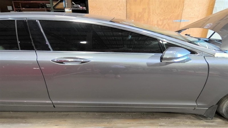 Passenger Right Front Door Fits 13-16 MKZ 3488374