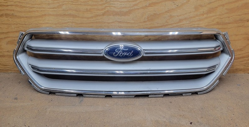 2017 2018 2019 Ford Escape Front Upper Chrome Grille With Emblem OEM "DAMAGED"