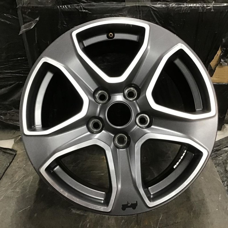 2019-2023 Jeep Wrangler 9217 Wheel 17x7-1/2 5 Spoke Rim Grey Polished 5VH241A7AA