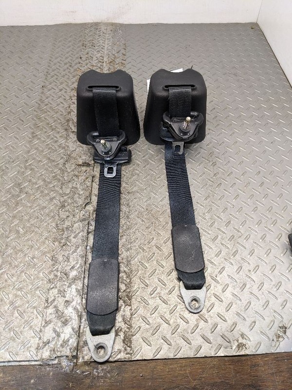 04 JEEP WRANGLER TJ REAR PASS DRIVER SEAT BELT RETRACTOR SET PAIR BLACK 1189879