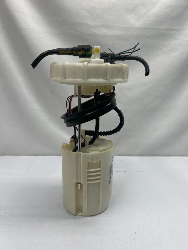 2013 2014 2015 2016 2017 2018 Hyundai Santa Fe fuel pump assembly 2.4L