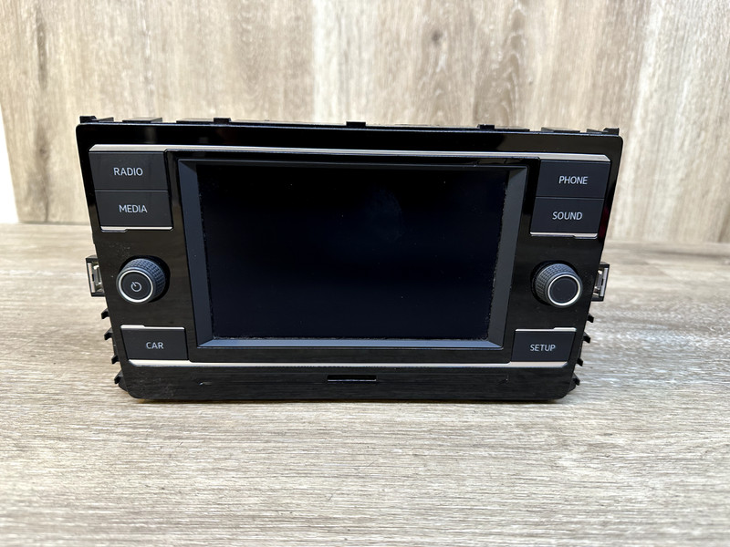 2019-21 VOLKSWAGEN JETTA RADIO HEAD UNIT OEM PART # 5G6.035.869.E