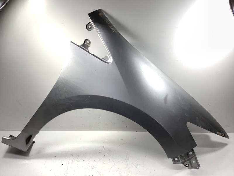 010-014 Honda Insight Right Front Fender Panel Silver 60211-TM8-A90ZZ OEM