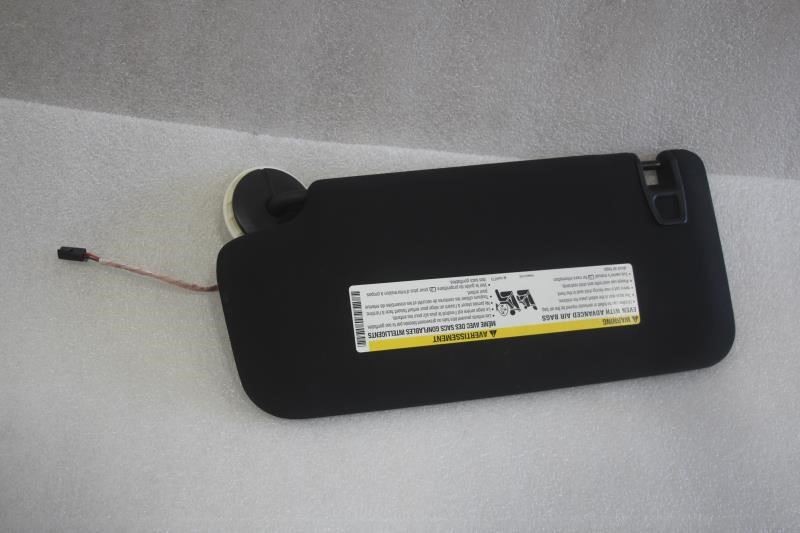 2017-2024 CADILLAC XT5 RIGHT PASSENGER SIDE SUN VISOR SHADE BLACK 84232872