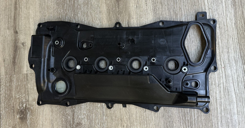 2019 RAV4 VALVE COVER ASSY OEM PART