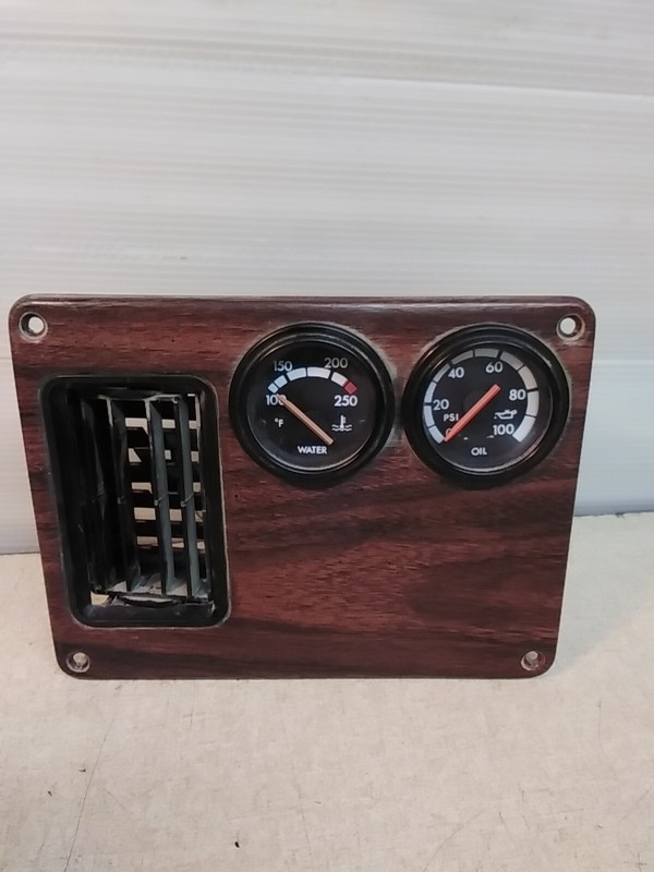 Freightliner Instrument Cluster 22-32029-001-B