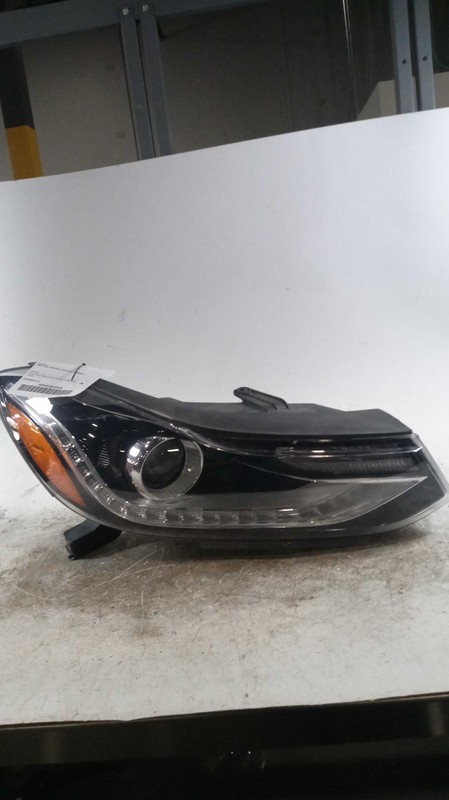 2021 Chevrolet Trax Right Headlight Assembly Grey Scuffs 653032 66K Miles