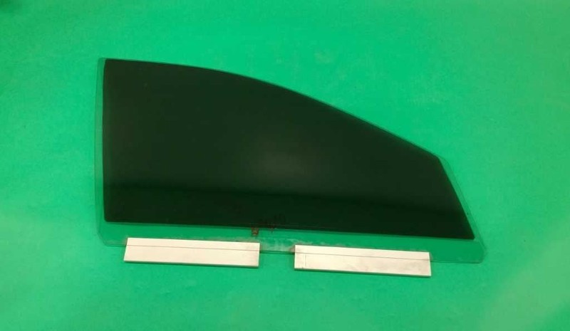 03-14 XC90 PASSENGER RIGHT FRONT WINDOW DOOR GLASS OEM 3608-54