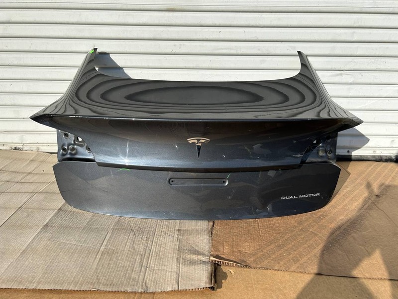 ✅ 17-23 Tesla Model 3 Trunk Lid Tailgate Shell Non Powered Gray w/ scratches