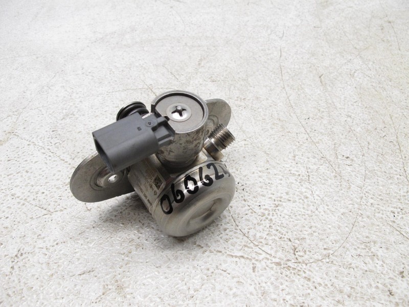 12-14 BMW F30 320i 228i 428i 528i X1 X3 X4 X5 Z4 2.0 HIGH PRESSURE FUEL PUMP 060