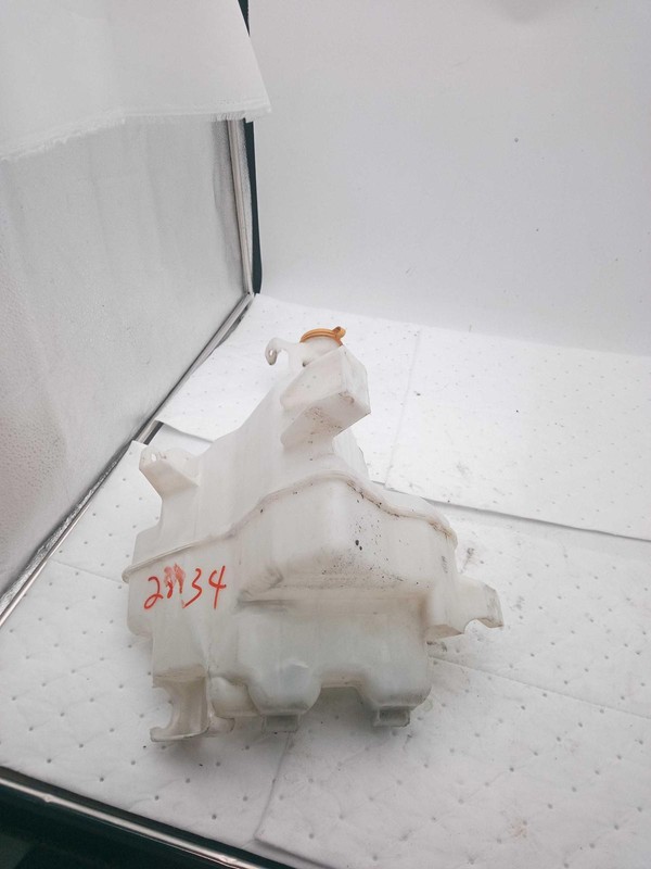 2018 Subaru XV Crosstrek Washer Fluid Reservoir OEM Silver 2.0L 128K Miles