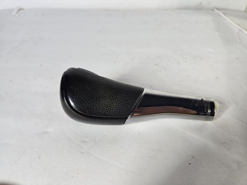 2013-2019 Nissan Sentra Automatic Gear Shifter Knob 34910-3SC2A Black OEM 15262