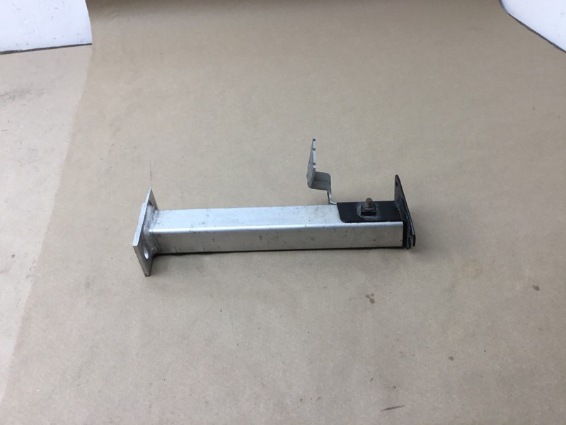 Audi A8 A8L D5 2019 Front Right Passenger Lower Frame Rail Support 19-23 :O