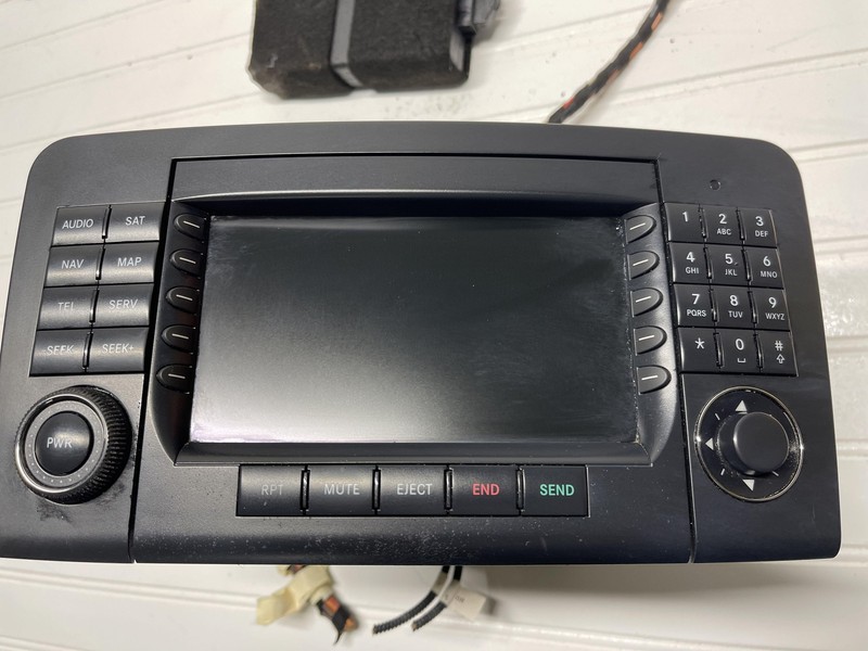 06-08 Mercedes W164 GL550 ML350 ML550 Head Unit Command Navigation 1648200479