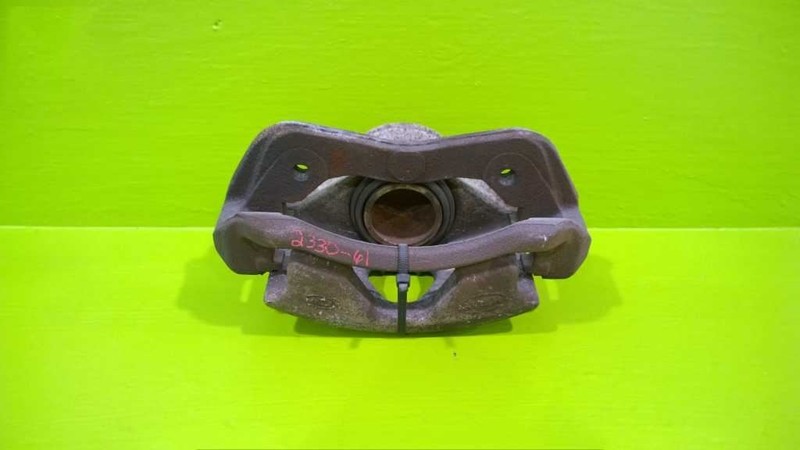 98 99 00 01 02 KIA SPORTAGE 2.0L AT PASSENGER RIGHT BRAKE CALIPER OEM 2330-61