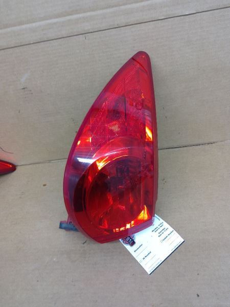 Driver Left Tail Light Quarter Panel Mounted Fits 09-12 TRAVERSE 267770