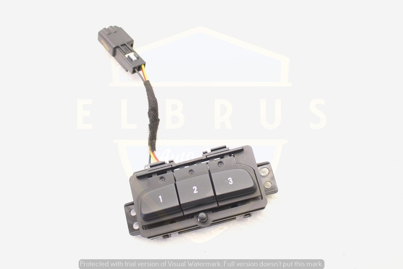 GMC ACADIA 19 20 21 22 23 GARAGE DOOR OPENER TRANSMITTER SWITCH 84084118 OEM