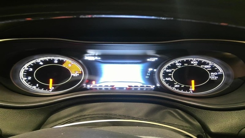 Speedometer Cluster 140 MPH 3.5" Screen Fits 19 CHEROKEE 3527114