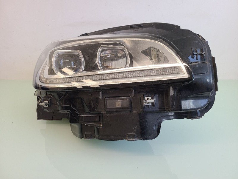 Passenger Headlight LED Fits 20-22 CORSAIR 579855