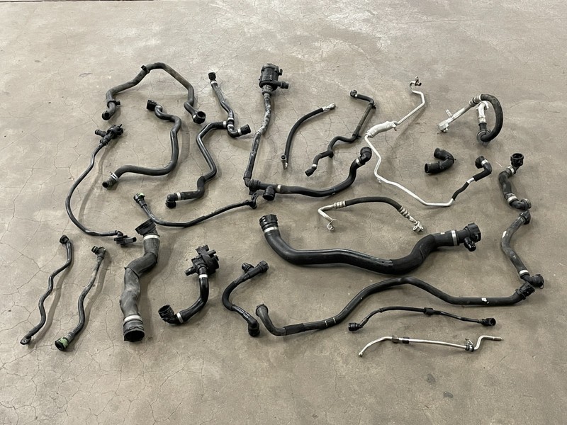 17 18 19 BMW G30 540i B58 Radiator Coolant Cooling Hose Pipe Set 3.0L 1649 OEM