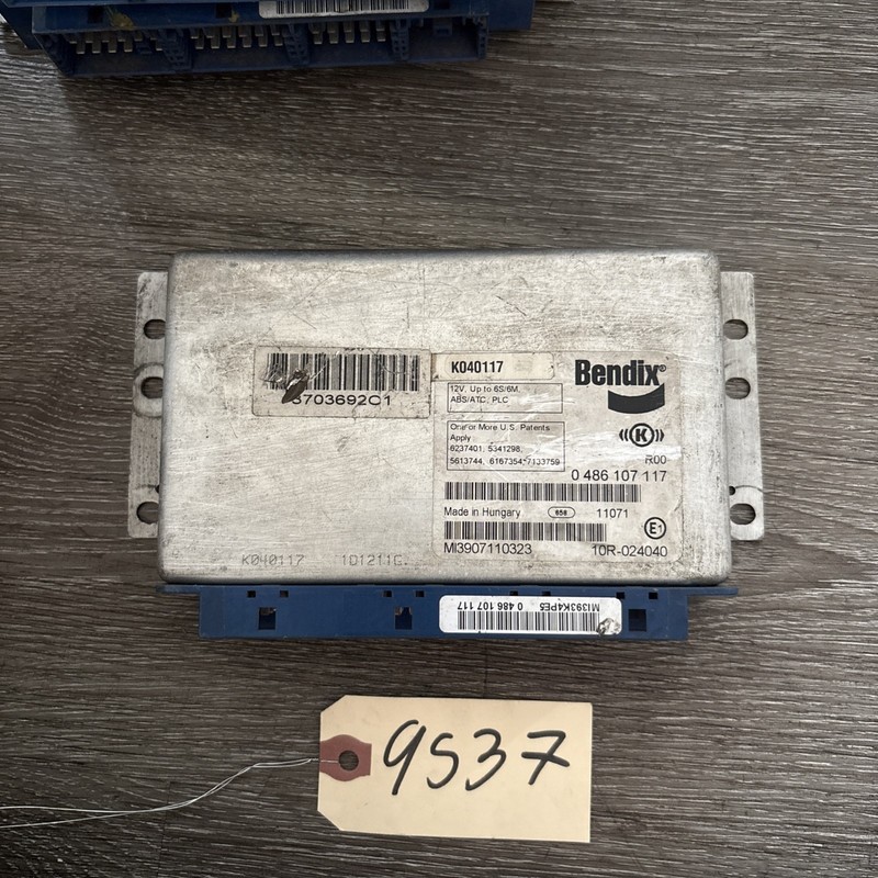 BENDIX( ABS ) BRAKE CONTROL MODULE P/N K040117