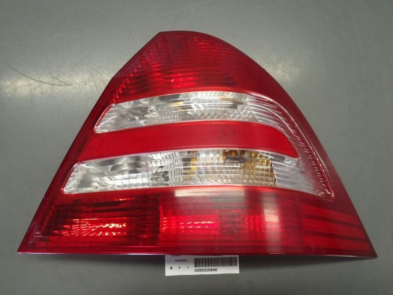 Right Passenger Tail Light Lamp Fits 2005-2007 Mercedes-Benz C230 Sedan 50697