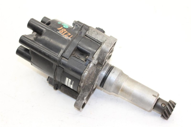 Distributor Assembly Fits 1996 240SX 2210070F11