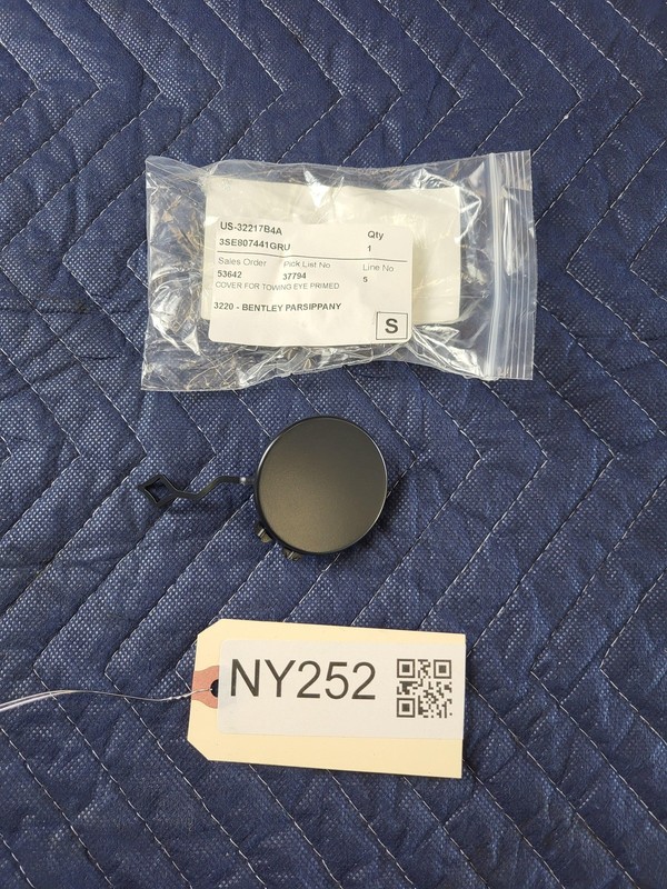 Used Oem Bentley Rear Bumper Tow Hook Cap Cover forContinental 3SE807441GRU 2020