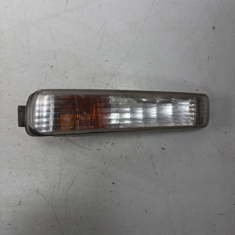 91-95 Acura Legend 4D Right Front Side Turn Signal Light 33300-SP0-A02 OEM