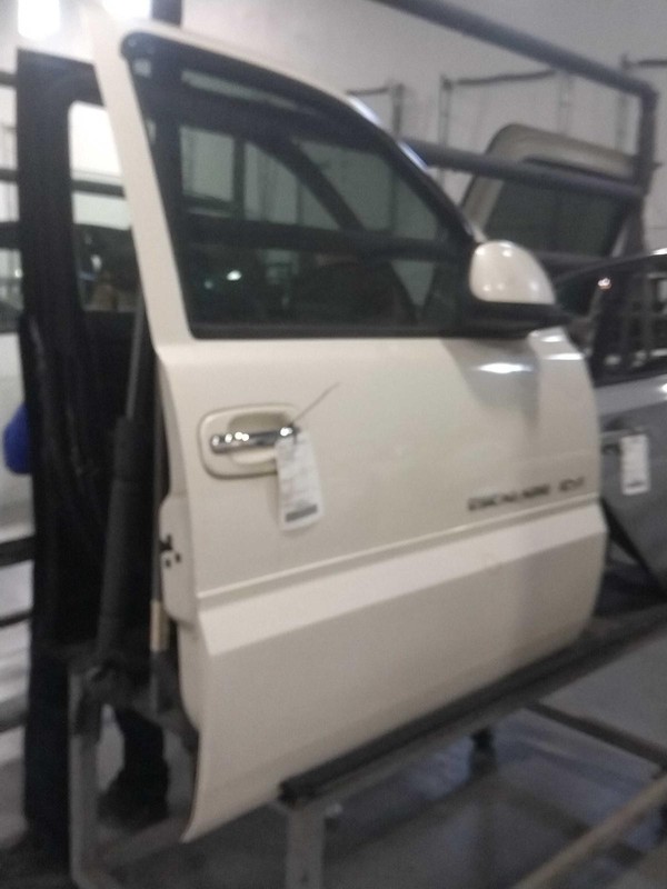 2005 Cadillac Escalade EXT Right Door White 172173 Used 201K Miles