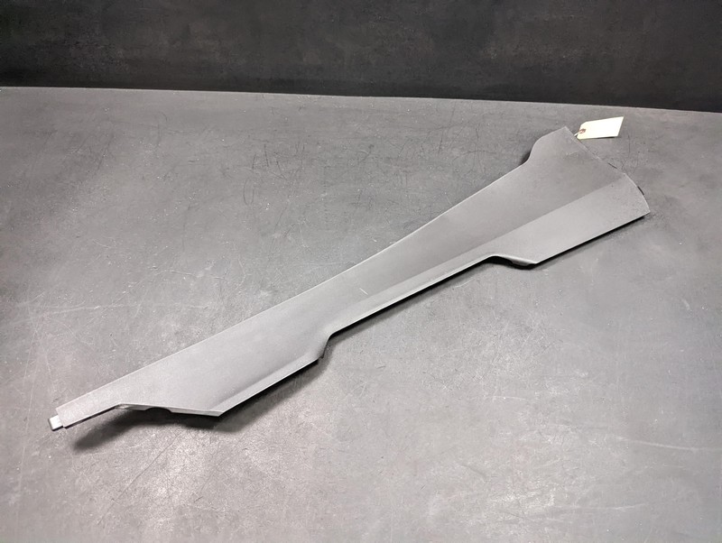 Center Console Right Side Trim Panel 2022 Cadillac CT4 84696199 2020 2021 2023