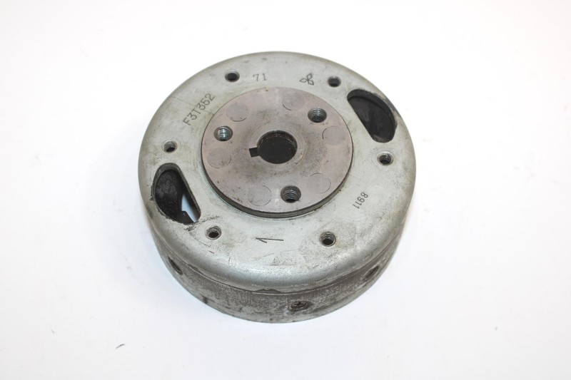 1979 Yamaha Enticer 340 Oem Fly Wheel Assembly 8H5-85550-20-00 SY66