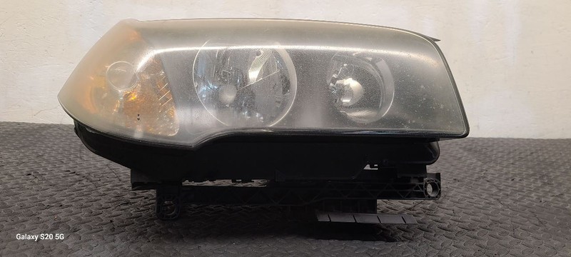 04-06 BMW X3 Right Passenger Headlight Assembly W/O Hid OEM 63123418424