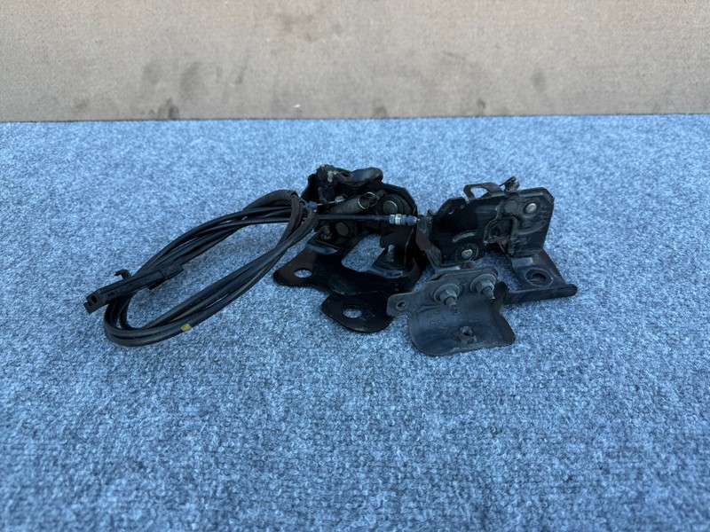 INFINITI Q50 Q60 2014-2024 OEM LH & RH RADIATOR SUPPORT HOOD LATCH LOCK W/CABLE