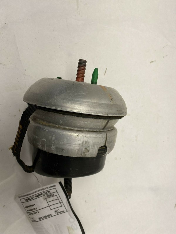 2006-2011 ASTON MARTIN V8 VANTAGE RWD RIGHT SIDE TRANSMISSION MOUNT BRACKET OEM