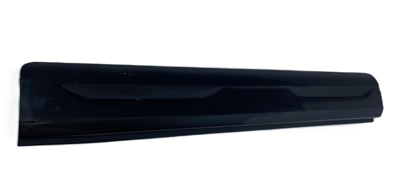 2021 Ford Bronco Sport RH Passenger Front Lower Door Molding M1PB-S20306-AC OEM