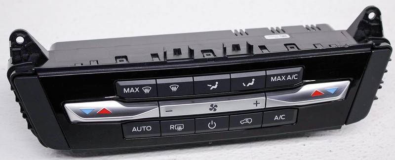 OEM Ford Explorer Temperature Control LB5T-18C612-HF - Minor Scratches