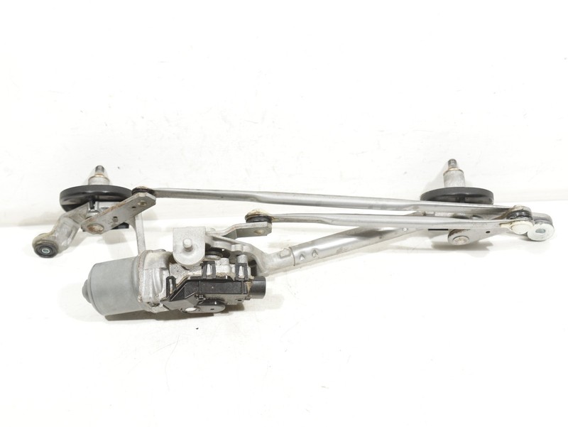 18-23 Subaru Crosstrek / Impreza Front Windshield Wiper Motor Wiper Linkage OEM